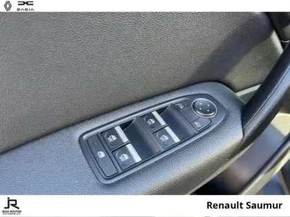 Photo 14 Renault Captur  1.6 E-Tech hybride 145ch Techno