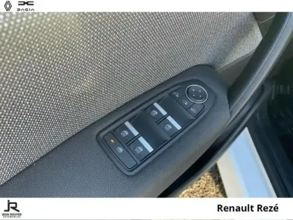 Photo 13 Renault Clio  1.6 E-Tech 145ch full hybrid Techno - 25