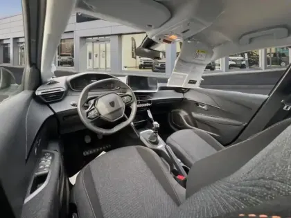 Photo 7 Peugeot 208  1.2 100ch S&S Style