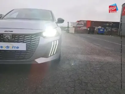 Photo 12 Peugeot 208  1.2 100ch S&S Allure