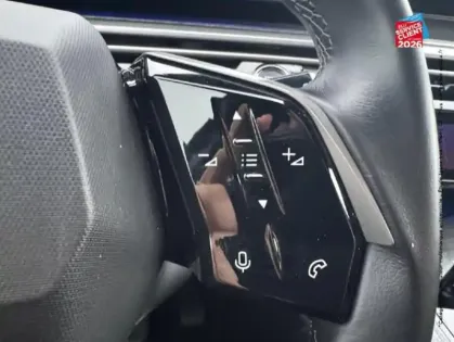 Photo 11 Peugeot 3008  1.2 Hybrid 145ch GT e-DCS6