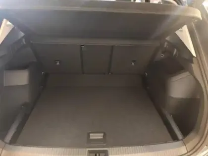 Photo 6 Volkswagen Tiguan  1.5 eTSI 150ch Elegance DSG7