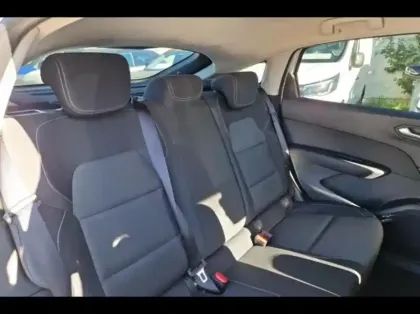 Photo 10 Renault Arkana  1.3 TCe 140ch mild hybrid Evolution EDC -24