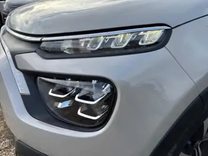 Photo 11 Citroën C3  1.2 PureTech 110ch S&S Shine 120-123g