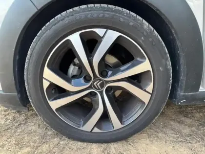 Photo 10 Citroën C3  1.2 PureTech 110ch S&S Shine 120-123g