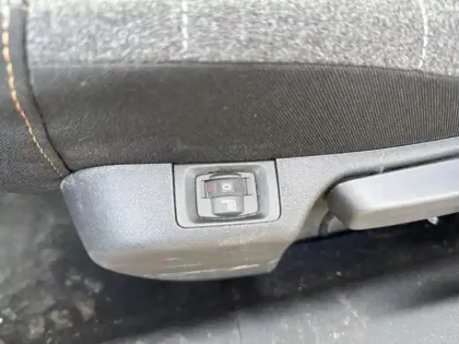 Photo 14 Citroën C3  1.2 PureTech 110ch S&S Shine 120-123g