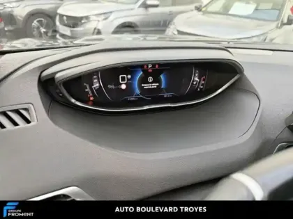 Photo 9 Peugeot 3008  1.2 PureTech 130ch S&S GT EAT8