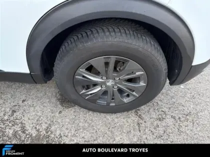 Photo 12 Peugeot 2008  1.2 PureTech 100ch S&S Style