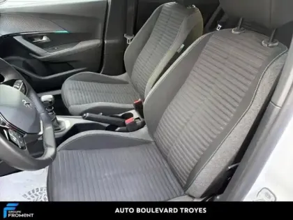 Photo 10 Peugeot 2008  1.2 PureTech 100ch S&S Style