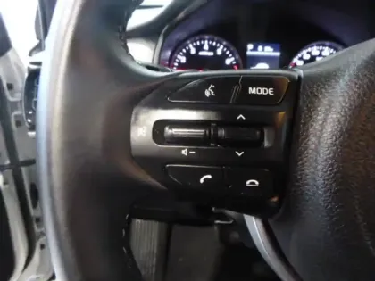 Photo 12 Kia Stonic  1.0 T-GDi 100ch Active DCT7