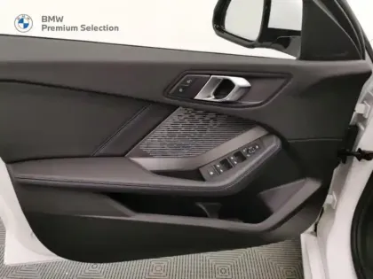 Photo 5 BMW Serie 1 Série 1 120A 170ch M Sport DKG7