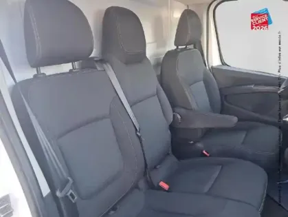 Photo 19 Renault Trafic  Fg L1H1 2T8 2.0 Blue dCi 130ch Grand Confort