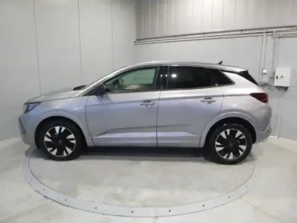 Photo 7 Opel Grandland  1.5 D 130ch Elegance Business BVA8 MY23