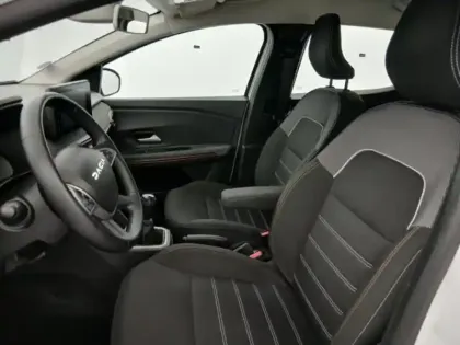 Photo 13 Dacia Sandero  1.0 TCe 110ch Stepway Expression