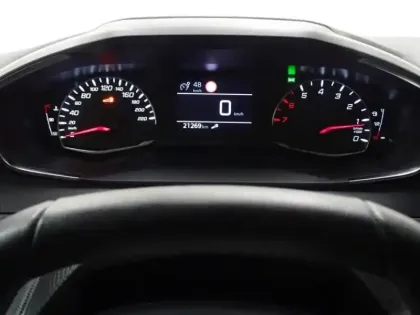 Photo 8 Peugeot 208  1.2 PureTech 100ch S&S Style