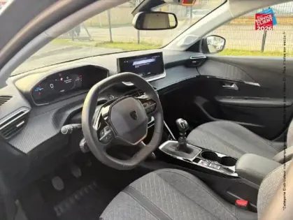 Photo 14 Peugeot 208  1.2 PureTech 100ch S/S Allure