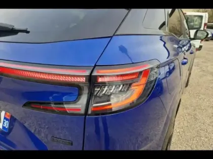 Photo 7 Renault Austral  1.2 E-Tech full hybrid 200ch Iconic esprit Alpine- 23