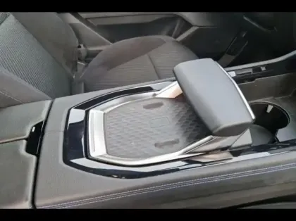 Photo 10 Renault Austral  1.2 E-Tech full hybrid 200ch Iconic esprit Alpine- 23