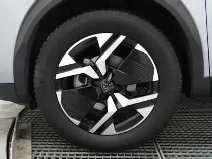 Photo 10 Peugeot 2008  1.2 PureTech 100ch S&S Allure