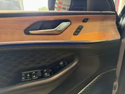 Photo 13 Jeep Grand Cherokee  2.0 T 380ch 4xe Summit Reserve Quadra-Trac II BVA8