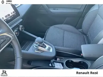 Photo 5 Renault Captur  1.6 E-Tech hybride rechargeable 160ch Intens -21