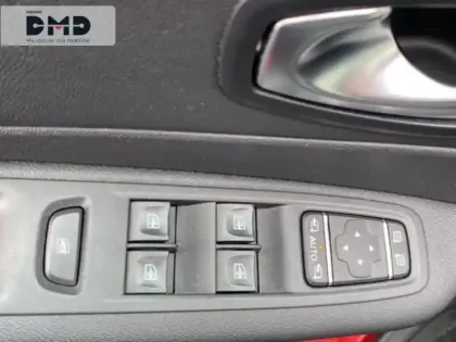 Photo 14 Renault Captur  1.5 dCi 90ch energy Zen EDC