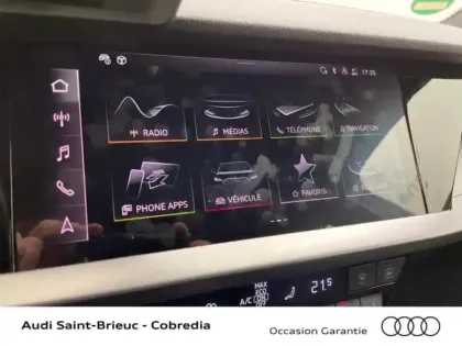 Photo 11 Audi A3  Sportback 35 TFSI 150ch Mild Hybrid S line S tronic 7