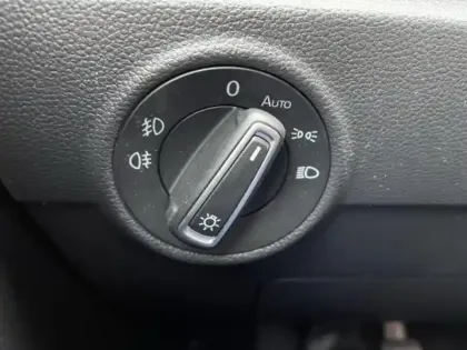 Photo 13 Volkswagen T-roc  1.0 TSI 115ch Lounge Euro6d-T