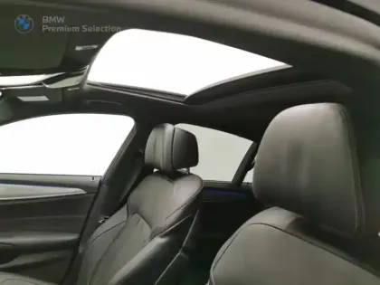 Photo 13 BMW Serie 5 Série 5 530eA 252ch M Sport Steptronic Euro6d-T 36g