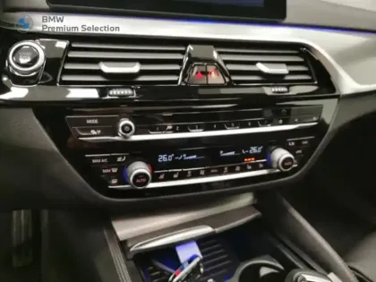 Photo 15 BMW Serie 5 Série 5 530eA 252ch M Sport Steptronic Euro6d-T 36g