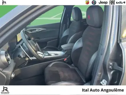 Photo 23 Alfa Romeo Tonale  1.5 Hybrid 130ch Edizione Speciale TCT