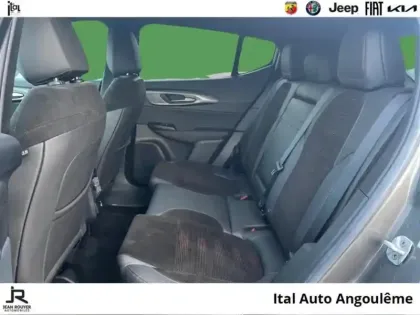 Photo 9 Alfa Romeo Tonale  1.5 Hybrid 130ch Edizione Speciale TCT