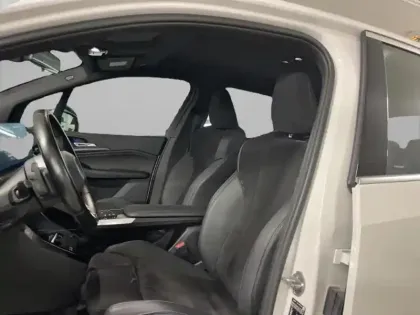 Photo 18 BMW Serie 2 Série 2 ActiveTourer 218d 150ch M Sport DKG7