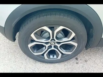 Photo 13 Renault Captur  1.3 TCe mild hybrid 140ch Techno