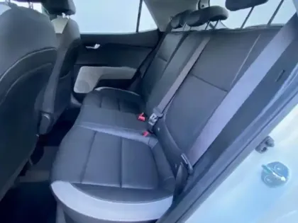 Photo 12 Kia Stonic  1.0 T-GDi 120ch MHEV Premium DCT7