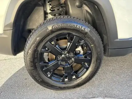 Photo 13 Jeep Compass  1.3 Turbo T4 240ch PHEV 4xe Overland AT6 eAWD