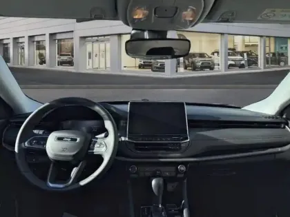 Photo 7 Jeep Compass  1.3 Turbo T4 240ch PHEV 4xe Overland AT6 eAWD