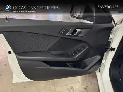 Photo 12 BMW Serie 1 Série 1 116iA 109ch Business Design DKG7