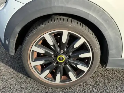 Photo 6 Mini Mini  Cooper SE 184ch Yours BVA