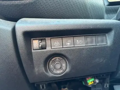 Photo 14 Citroën C4  Moteur électrique 136ch (100 kW) Shine Automatique