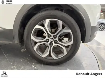 Photo 22 Renault Captur  1.6 E-Tech hybride 145ch Intens -21