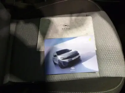 Photo 10 Opel Corsa  1.2 Turbo Hybrid 110ch Edition e-DCT6