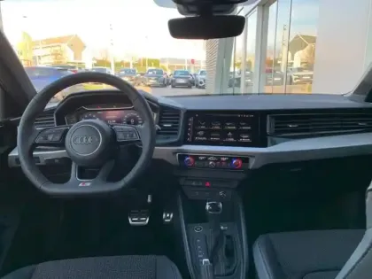 Photo 10 Audi A1  Sportback 30 TFSI 116ch S line S tronic 7