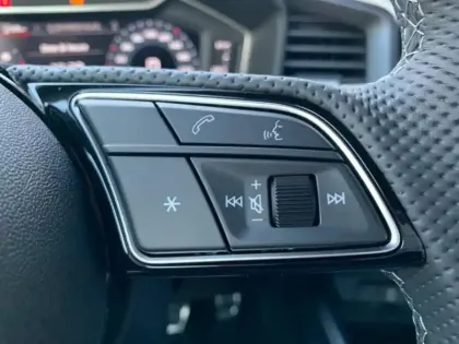 Photo 12 Audi A1  Sportback 30 TFSI 116ch S line S tronic 7