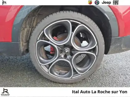 Photo 10 Alfa Romeo Tonale  1.5 Hybrid 160ch Edizione Speciale TCT