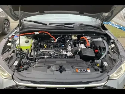 Photo 14 Ford Kuga  2.5 Duratec 180ch Hybrid FlexiFuel Sound Edition Powershift