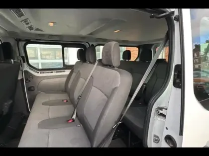 Photo 10 Renault Trafic  Combi L2 2.0 Blue dCi 150ch S&S Zen 8 places