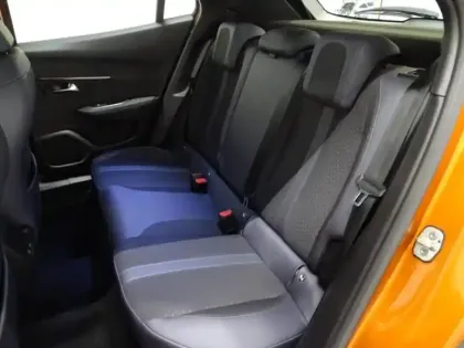 Photo 11 Peugeot 2008  1.2 PureTech 130ch S&S Allure EAT8