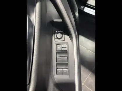 Photo 13 Toyota Rav4  2.5 Hybride 218ch Dynamic 2WD MY23