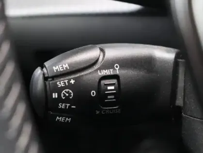 Photo 14 Peugeot 208  e- 136ch Active Business